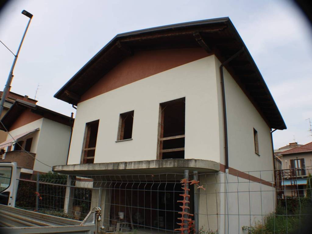 casa indipendente in vendita a Novara in zona zona Sant'Agabio