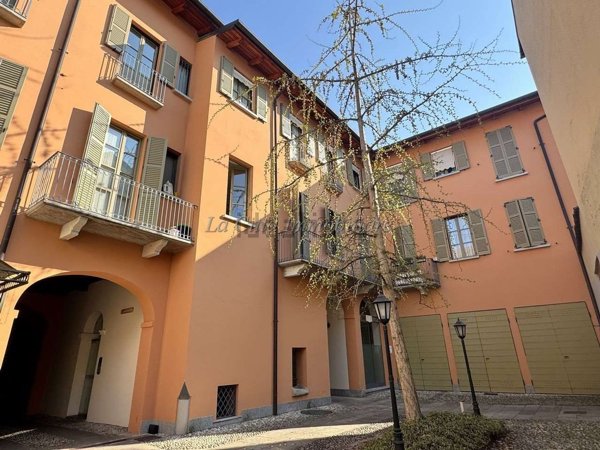 appartamento in vendita a Novara in zona Centro Città