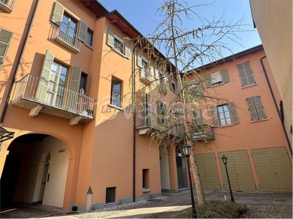 appartamento in vendita a Novara in zona Centro Città