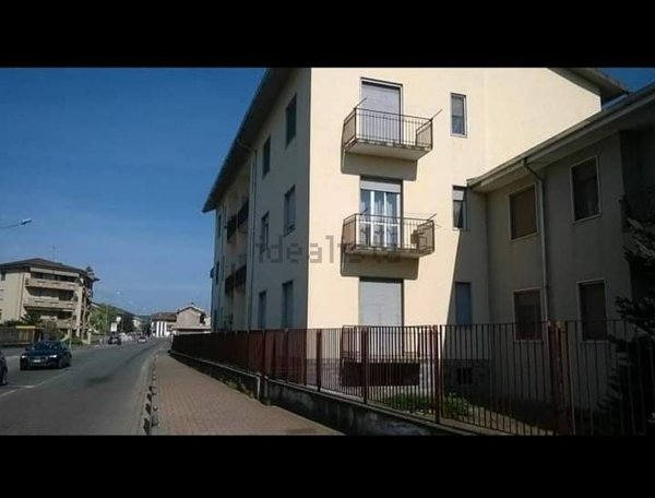 appartamento in vendita a Novara in zona Pernate