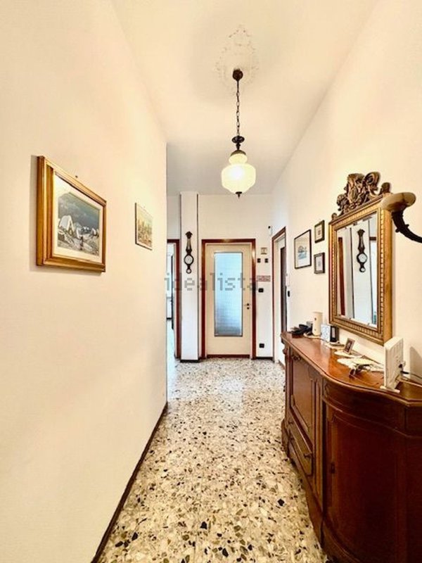 appartamento in vendita a Novara in zona Centro Città