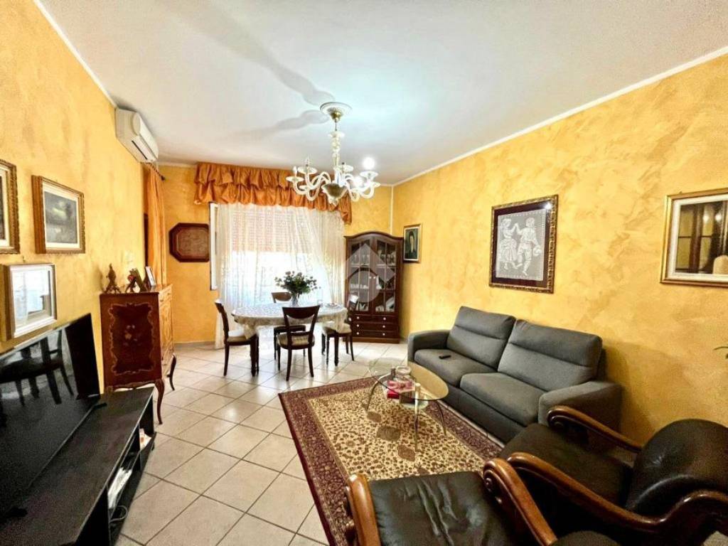 appartamento in vendita a Novara in zona zona San Martino