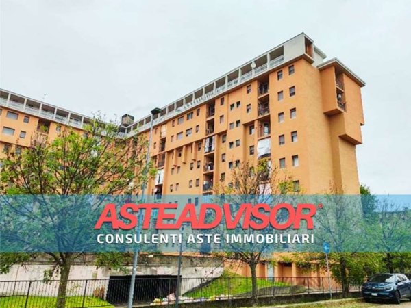 appartamento in vendita a Novara in zona zona Cittadella - Villaggio Dalmazia
