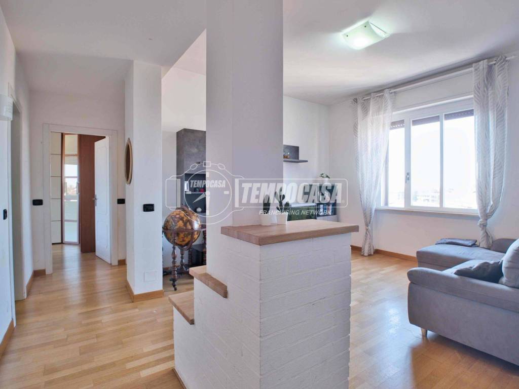 appartamento in vendita a Novara in zona zona Cittadella - Villaggio Dalmazia