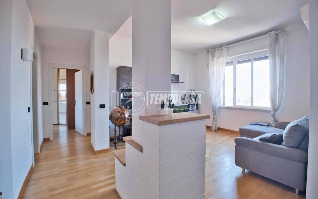 appartamento in vendita a Novara in zona zona Cittadella - Villaggio Dalmazia