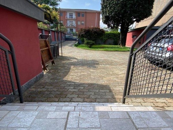 casa indipendente in vendita a Novara in zona zona Sacro Cuore