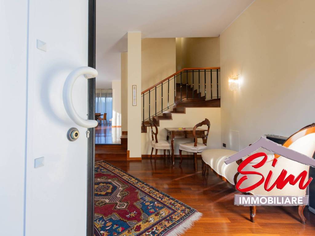 casa indipendente in vendita a Novara in zona zona Sacro Cuore