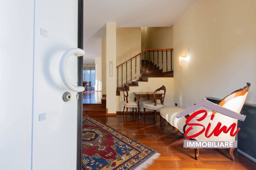 casa indipendente in vendita a Novara in zona zona Agogna - San Paolo