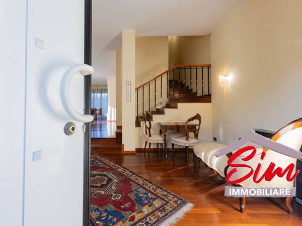 casa indipendente in vendita a Novara in zona zona Sacro Cuore