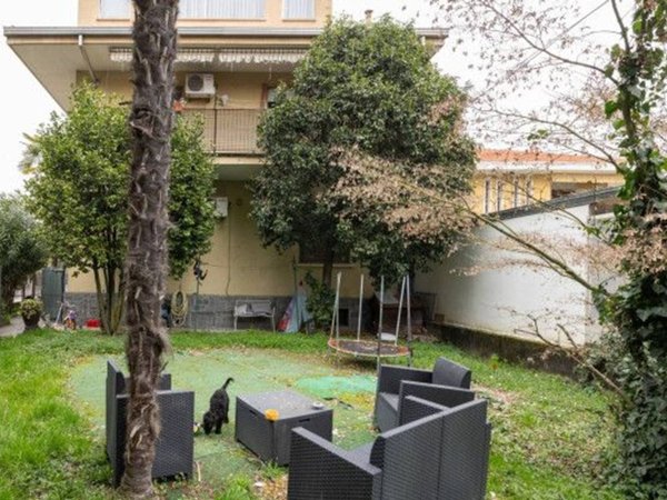 casa indipendente in vendita a Novara in zona zona Sacro Cuore