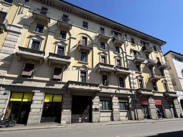 appartamento in vendita a Novara in zona Centro Città