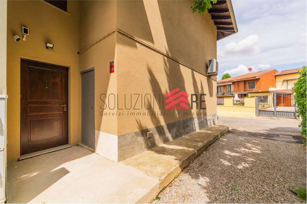casa indipendente a Novara in zona zona Cittadella - Villaggio Dalmazia