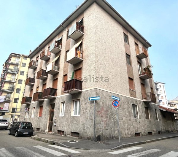 appartamento in vendita a Novara in zona Centro Città