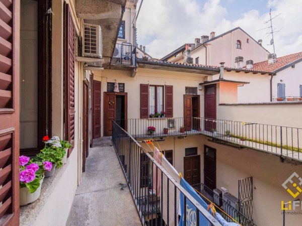 appartamento in vendita a Novara in zona Centro Città