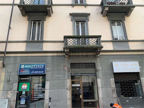 negozio in vendita a Novara in zona Centro Città