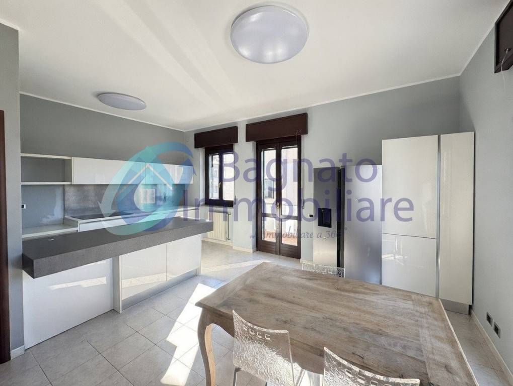 appartamento in vendita a Novara in zona Veveri