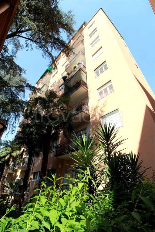 appartamento in vendita a Novara in zona zona Porta Mortara