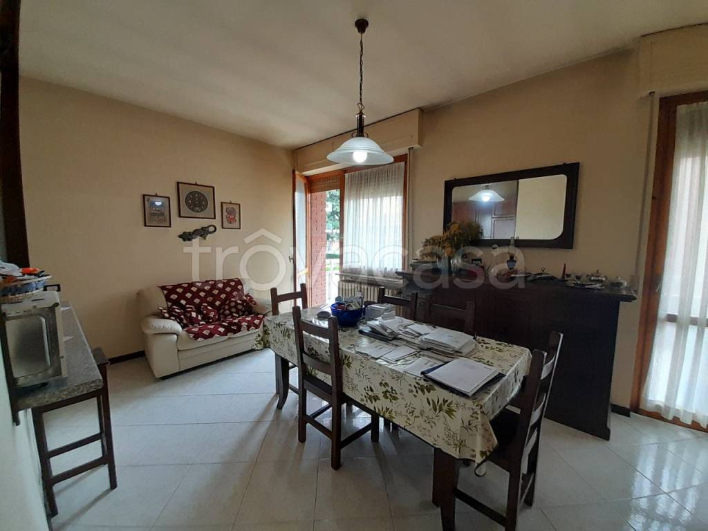 casa indipendente in vendita a Novara in zona Torrion Quartara