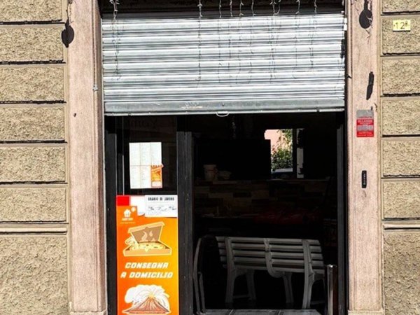 negozio in vendita a Novara in zona zona Agogna - San Paolo