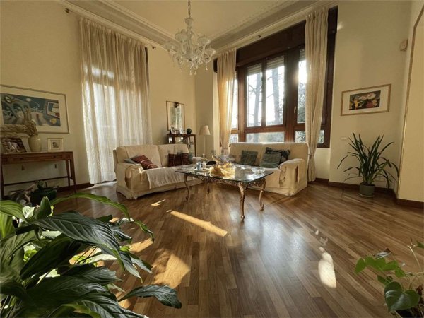 appartamento in vendita a Novara in zona Centro Città