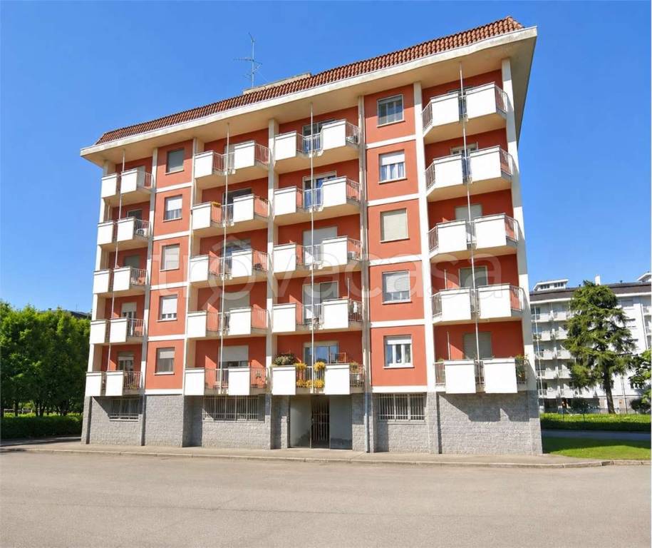 appartamento in vendita a Novara in zona zona Sant'Andrea - San Rocco
