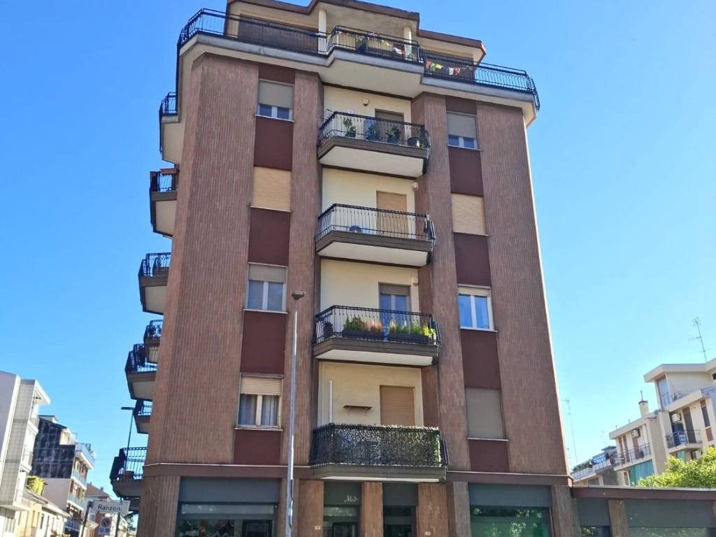 appartamento in vendita a Novara in zona zona Sacro Cuore