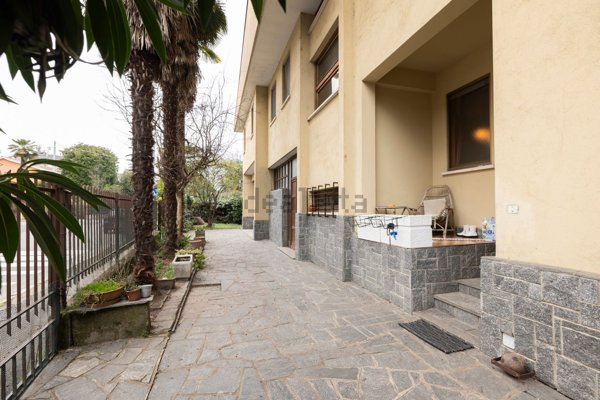 casa indipendente in vendita a Novara in zona zona Sant'Andrea - San Rocco