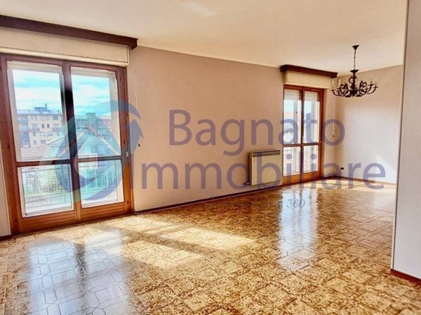appartamento in vendita a Novara in zona Centro Città