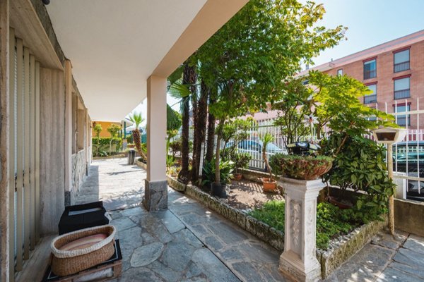 appartamento in vendita a Novara in zona zona Cittadella - Villaggio Dalmazia
