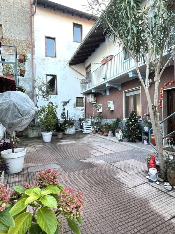 casa semindipendente in vendita a Novara in zona Torrion Quartara