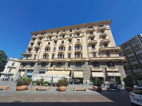 appartamento in vendita a Novara in zona Centro Città