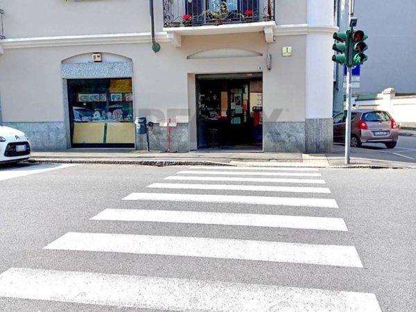 negozio in vendita a Novara in zona zona Sacro Cuore
