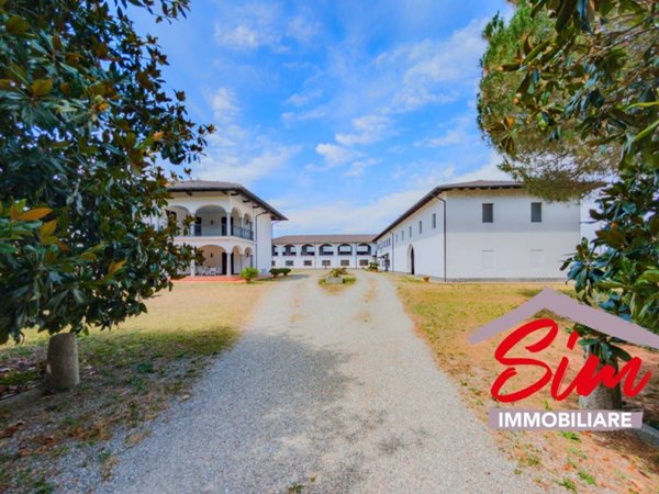 casa indipendente in vendita a Novara in zona Agognate