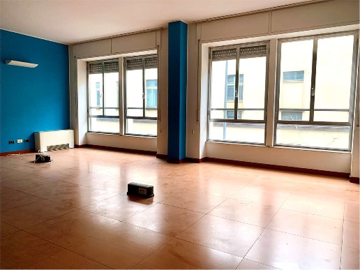 appartamento in vendita a Novara in zona Centro Città