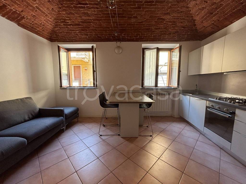 appartamento in vendita a Novara in zona Centro Città