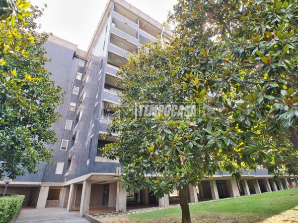 appartamento in vendita a Novara in zona zona Sacro Cuore