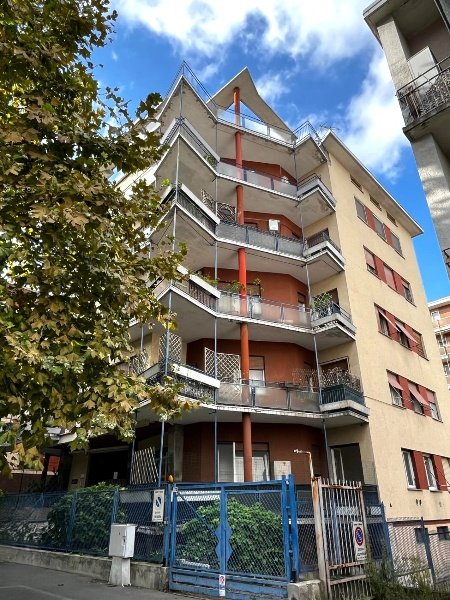 appartamento in vendita a Novara in zona zona Sacro Cuore