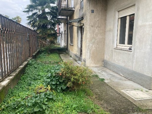 casa indipendente a Novara in zona zona Cittadella - Villaggio Dalmazia