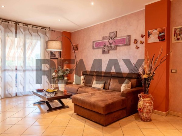 appartamento in vendita a Novara in zona zona Cittadella - Villaggio Dalmazia