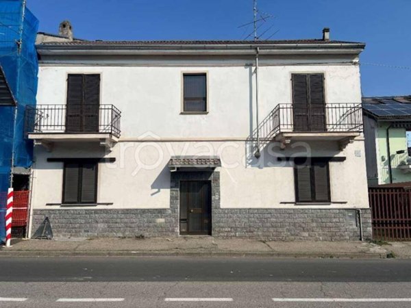 casa indipendente in vendita a Novara in zona Vignale