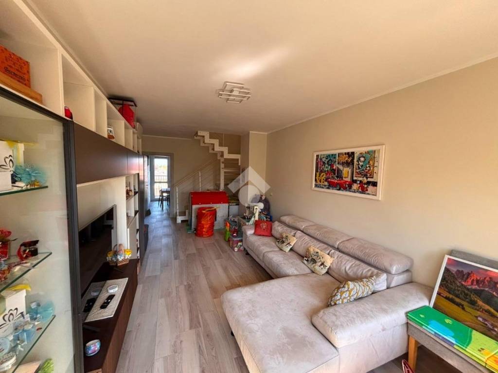 appartamento in vendita a Novara in zona zona Cittadella - Villaggio Dalmazia