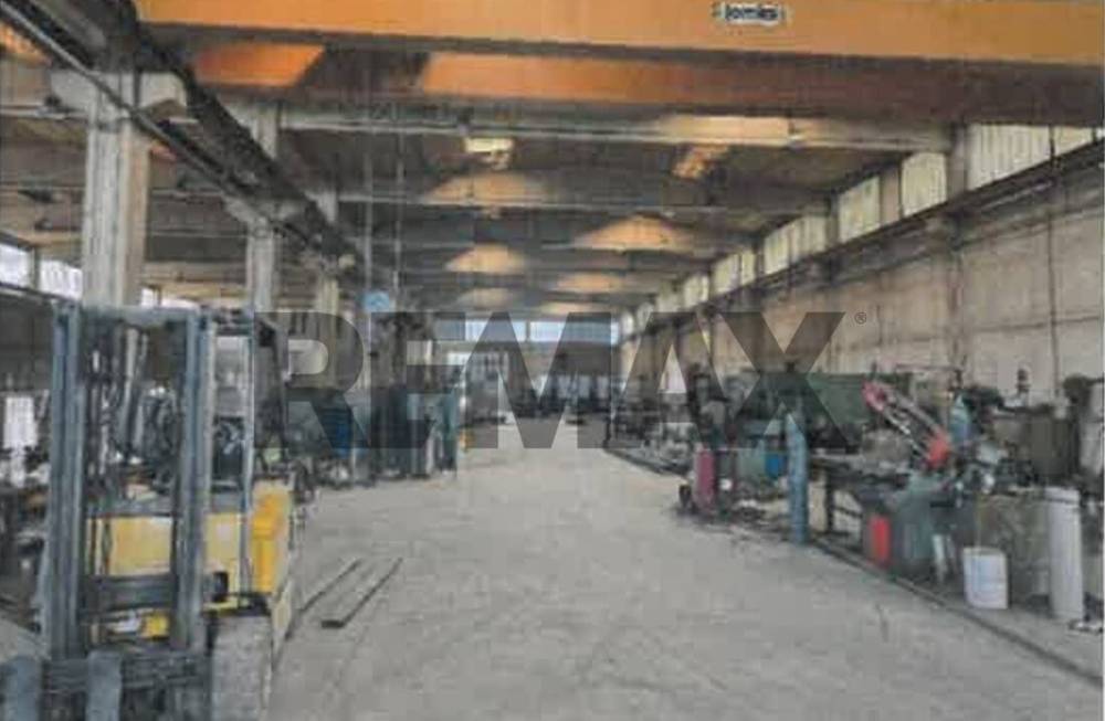 ufficio in vendita a Novara in zona Veveri