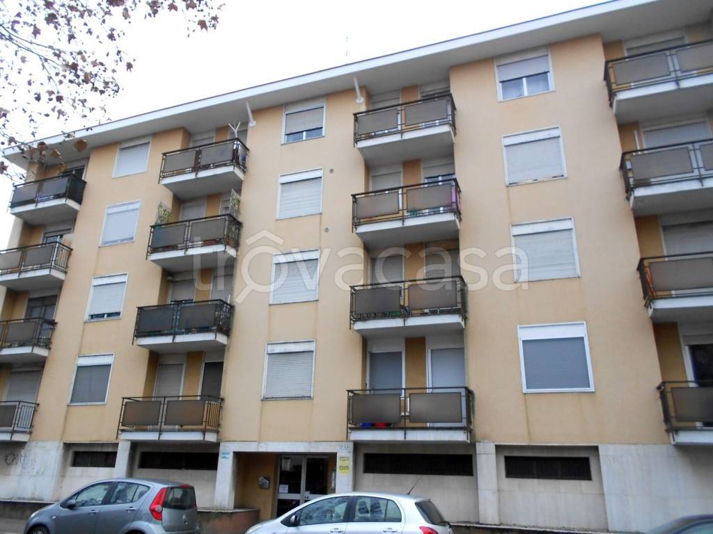 appartamento in vendita a Novara in zona zona Sacro Cuore