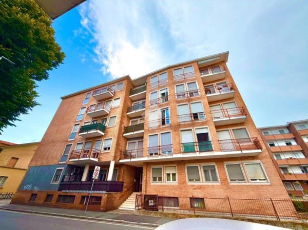 appartamento in vendita a Novara in zona zona Sant'Andrea - San Rocco