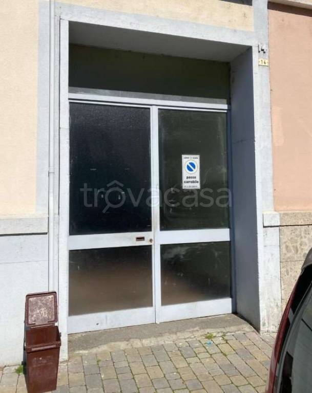 locale commerciale in vendita a Novara in zona zona San Martino