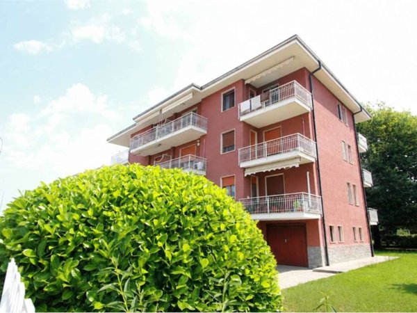 appartamento in vendita a Novara in zona zona Cittadella - Villaggio Dalmazia