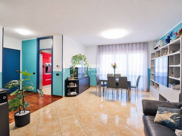 appartamento in vendita a Novara in zona zona Cittadella - Villaggio Dalmazia