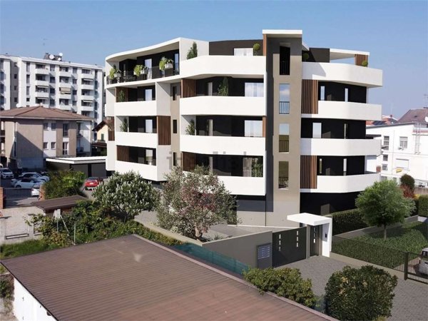 appartamento in vendita a Novara in zona zona Agogna - San Paolo