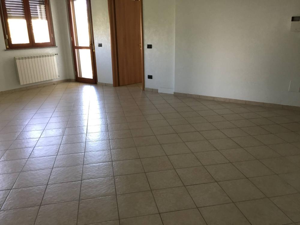 appartamento in vendita a Novara in zona Centro Città