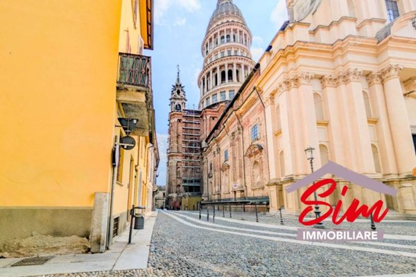 appartamento in vendita a Novara in zona Centro Città